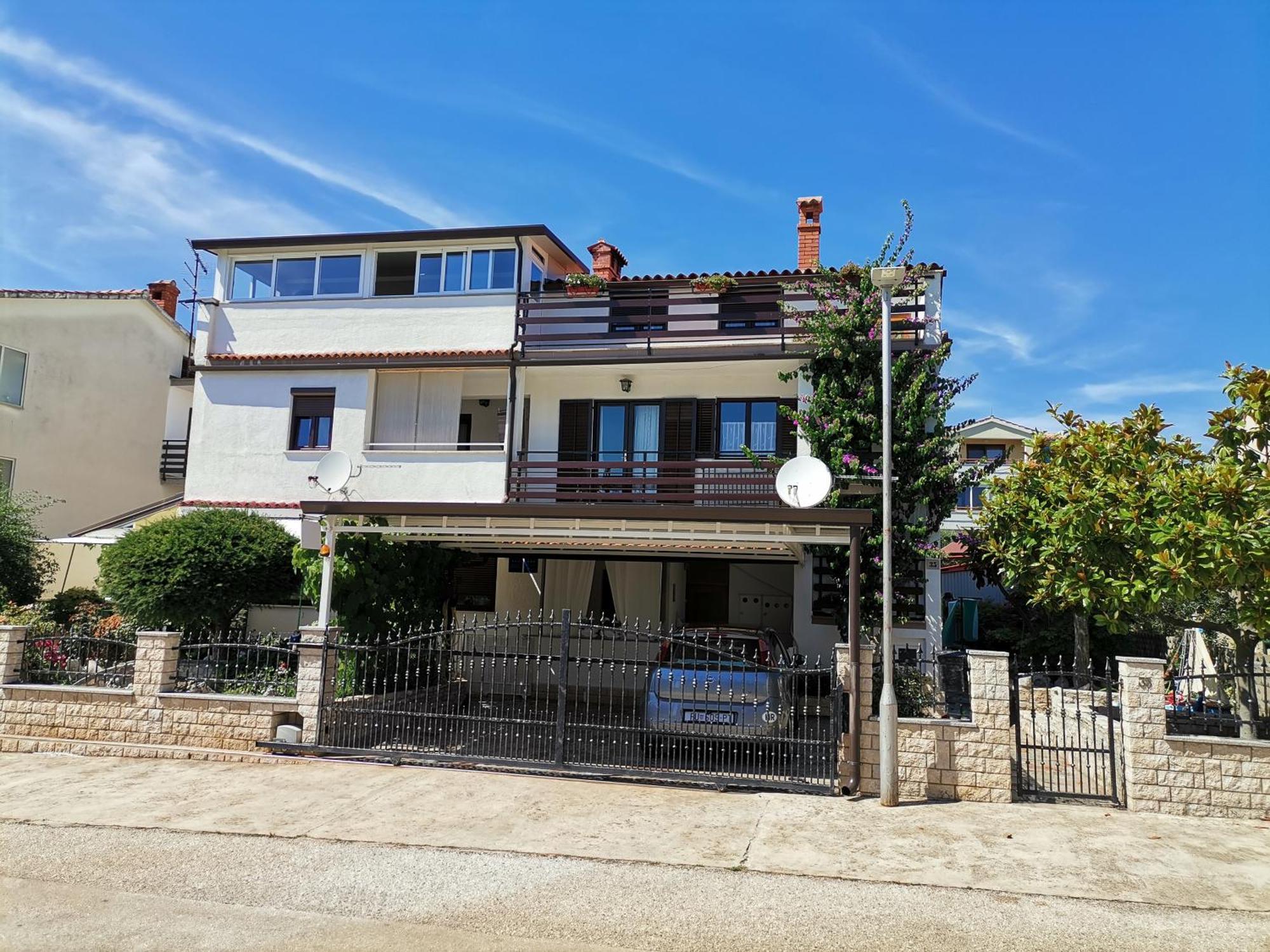 Apartments Anic Novigrad Istria Buitenkant foto